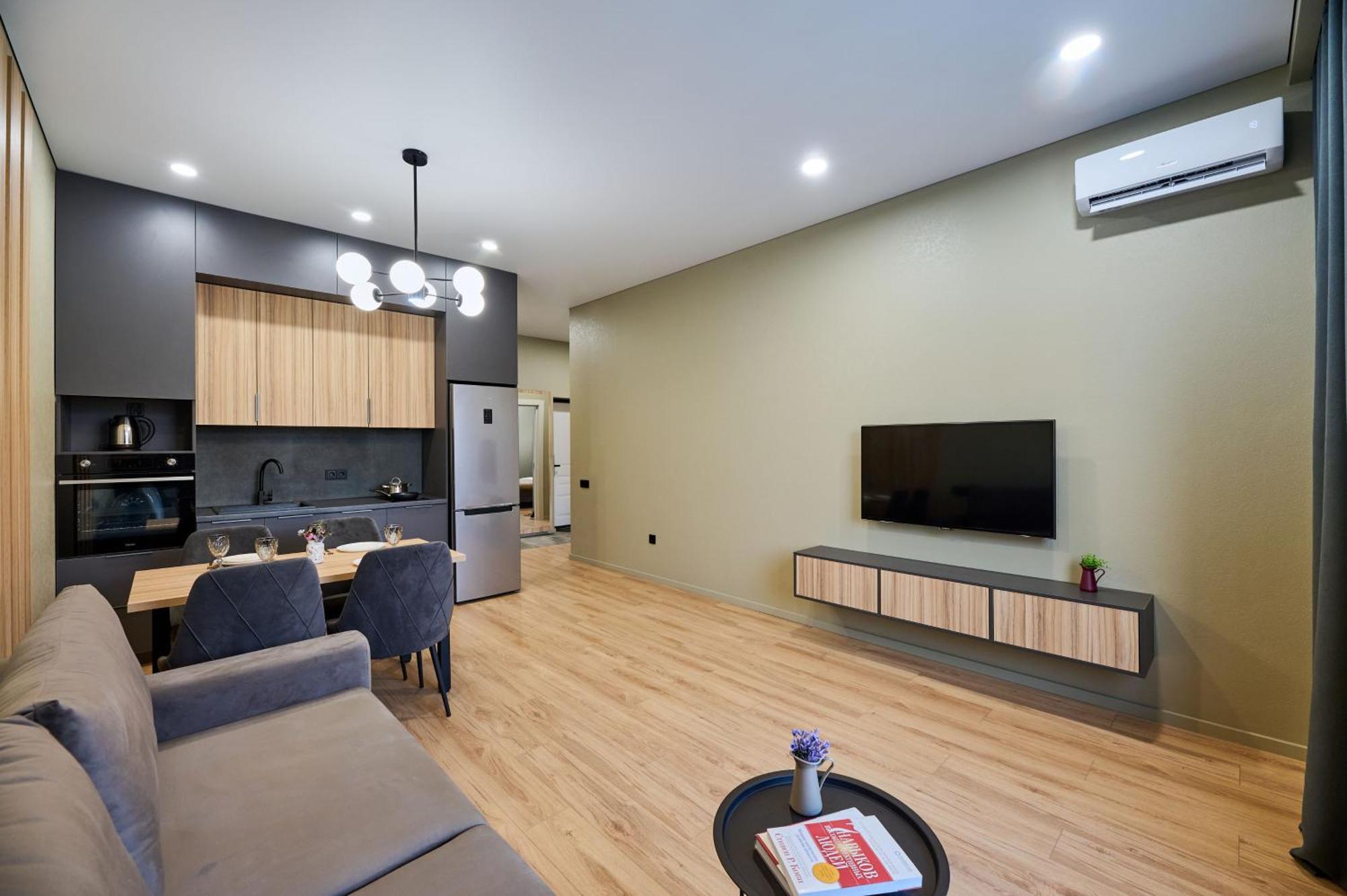 Five Business-Class Rooms In R-House Near Mega Center Ałma Ata Zewnętrze zdjęcie